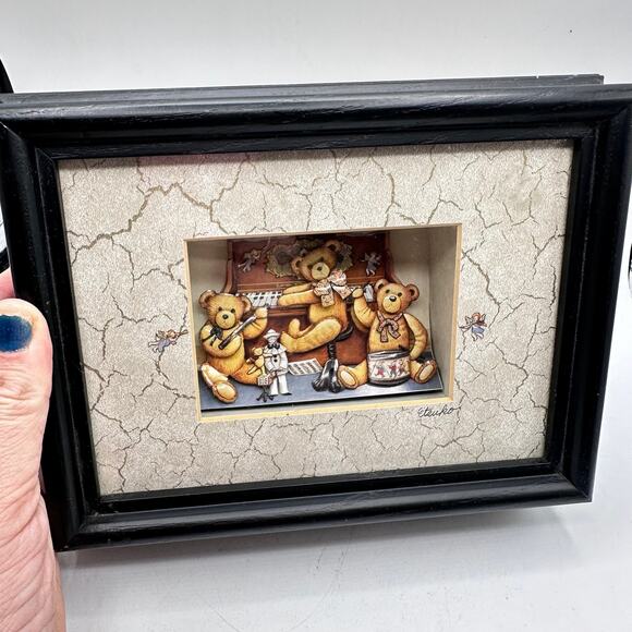 Framed teddy bear Tatebanko handcrafted framed art by ETSUKO (USHIDA) LAWLER - Picture 5 of 10